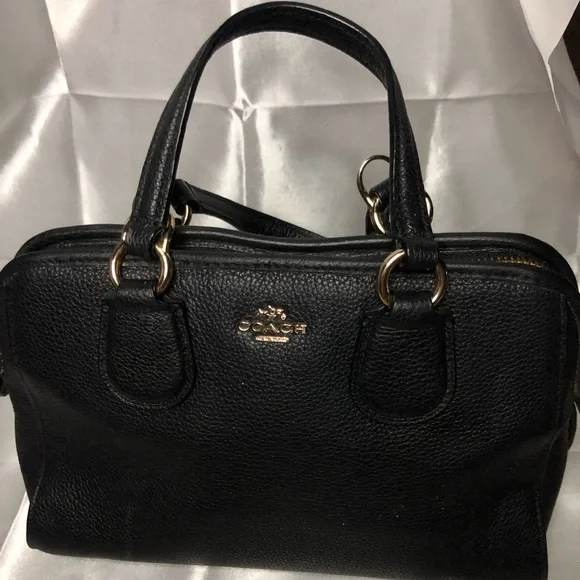 Can I trust bags from TJMaxx/Marshalls? : r/handbags